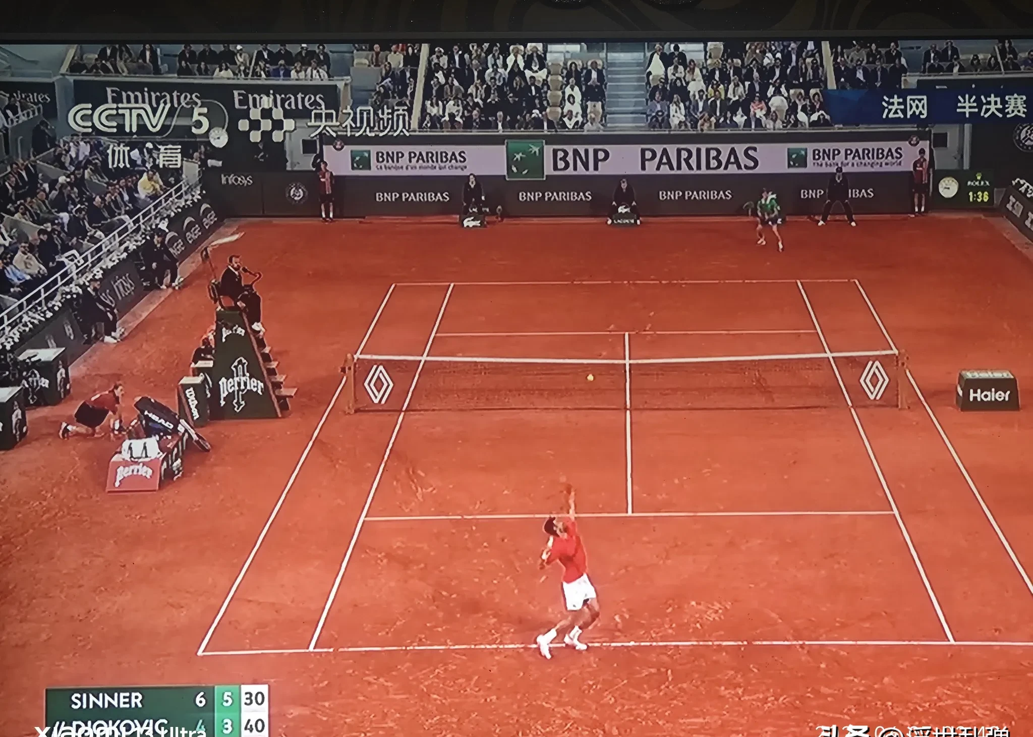 包含德国网球队翻盘美国网球队，瓦林卡三分雨点燃全场的词条