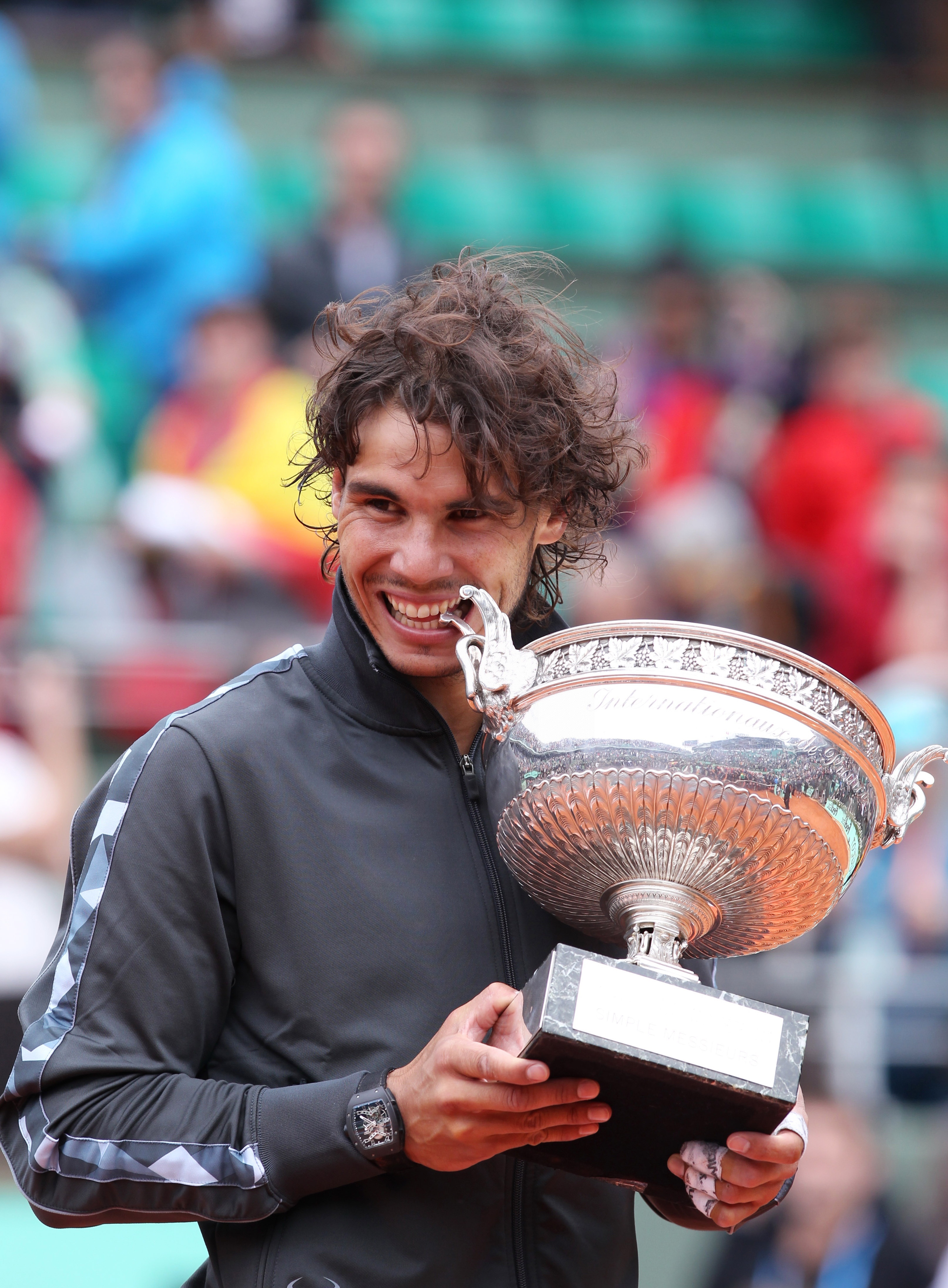 西班牙网球队力克欧洲网球队,纳达尔打破历史纪录的简单介绍 西班牙网球队力克欧洲网球队,纳达尔打破历史纪录的简单介绍