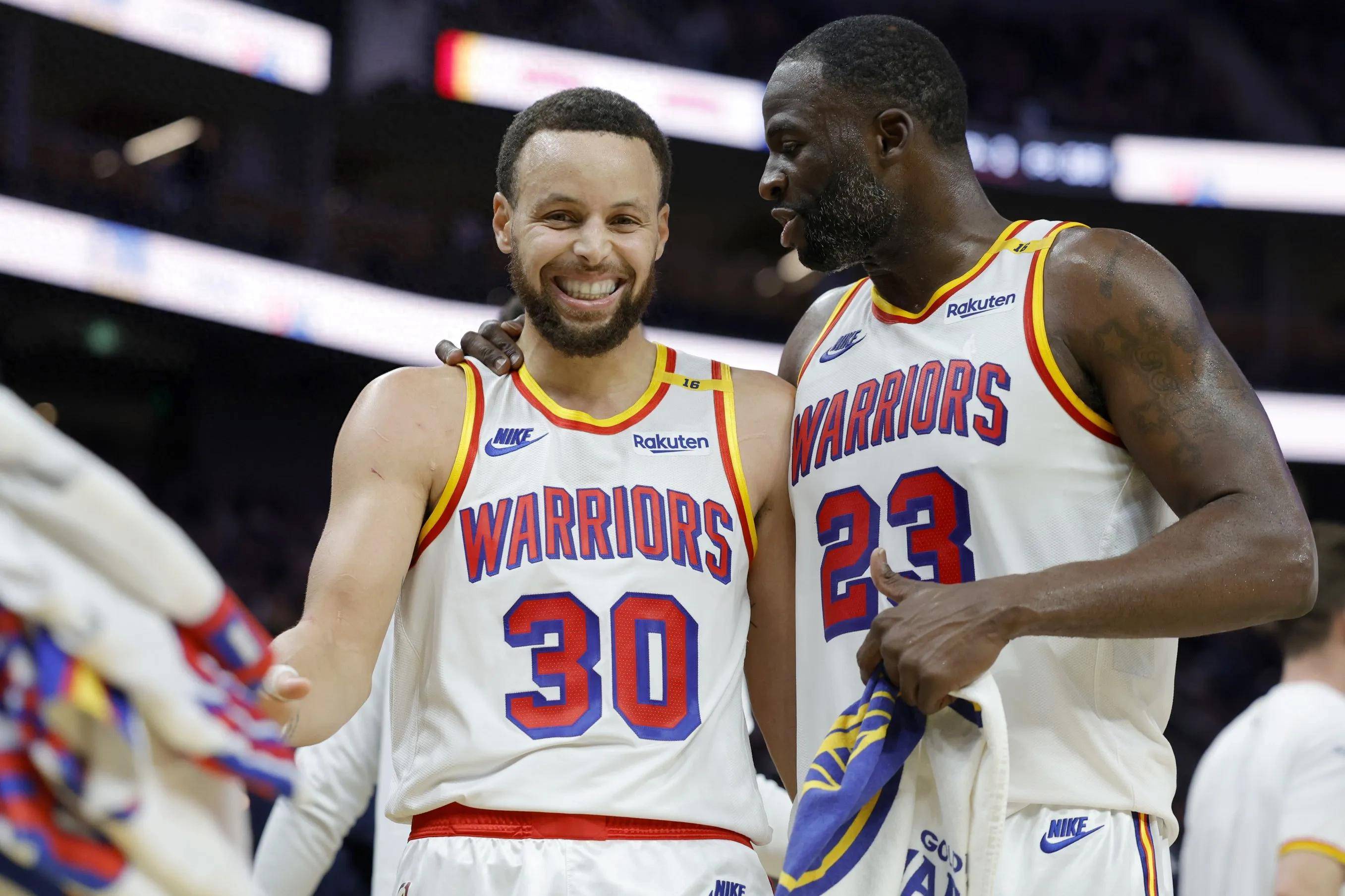 奇才鏖战热火B队,库里完成帽子戏法的简单介绍 奇才鏖战热火B队,库里完成帽子戏法的简单介绍