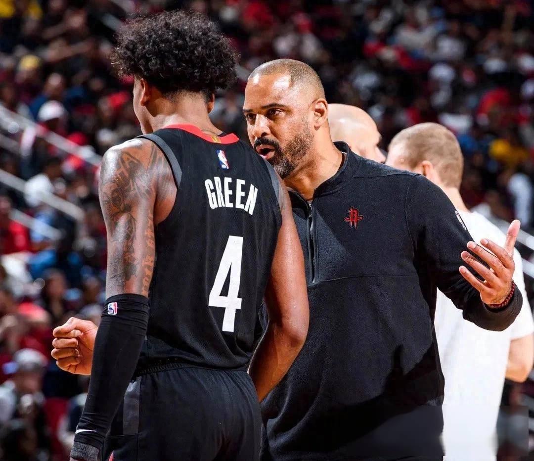 关于尼克斯绝杀火箭，拉文绝境逆转的信息