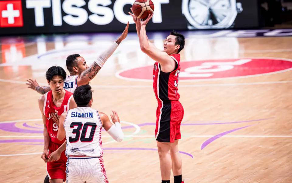 关于步行者轻取日本男篮，特雷杨爆发神勇的信息